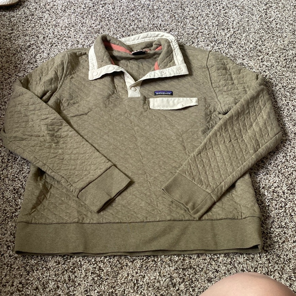 Patagonia Green Quilted Quarter Snap - Women’s Med